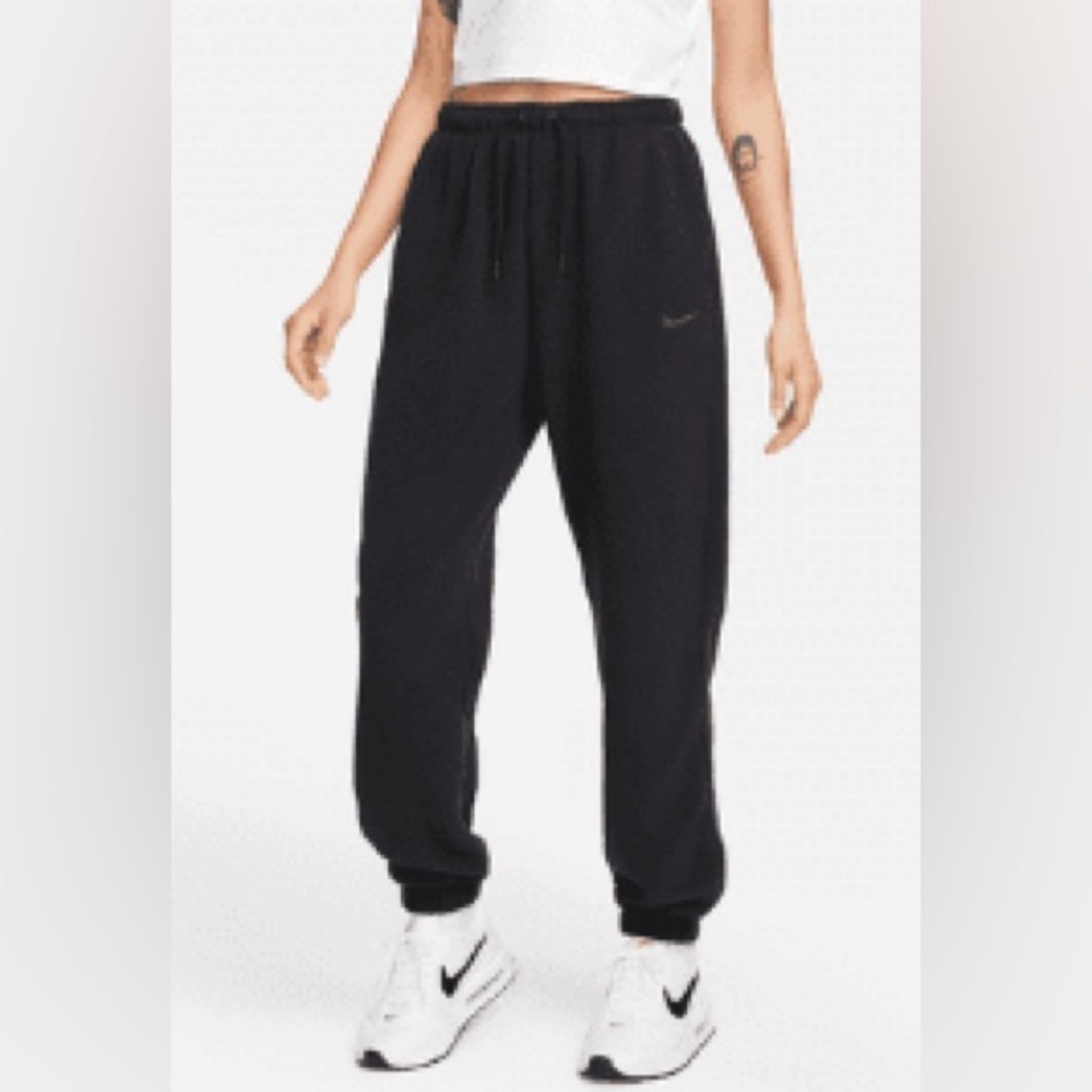 Nike | NWT Super Warm Sherpa Sweats